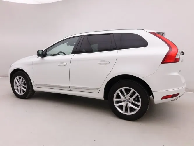 Volvo XC60 2.0 D4 190 Geartronic Summum + GPS + Leder/Cuir + Xenon Image 3