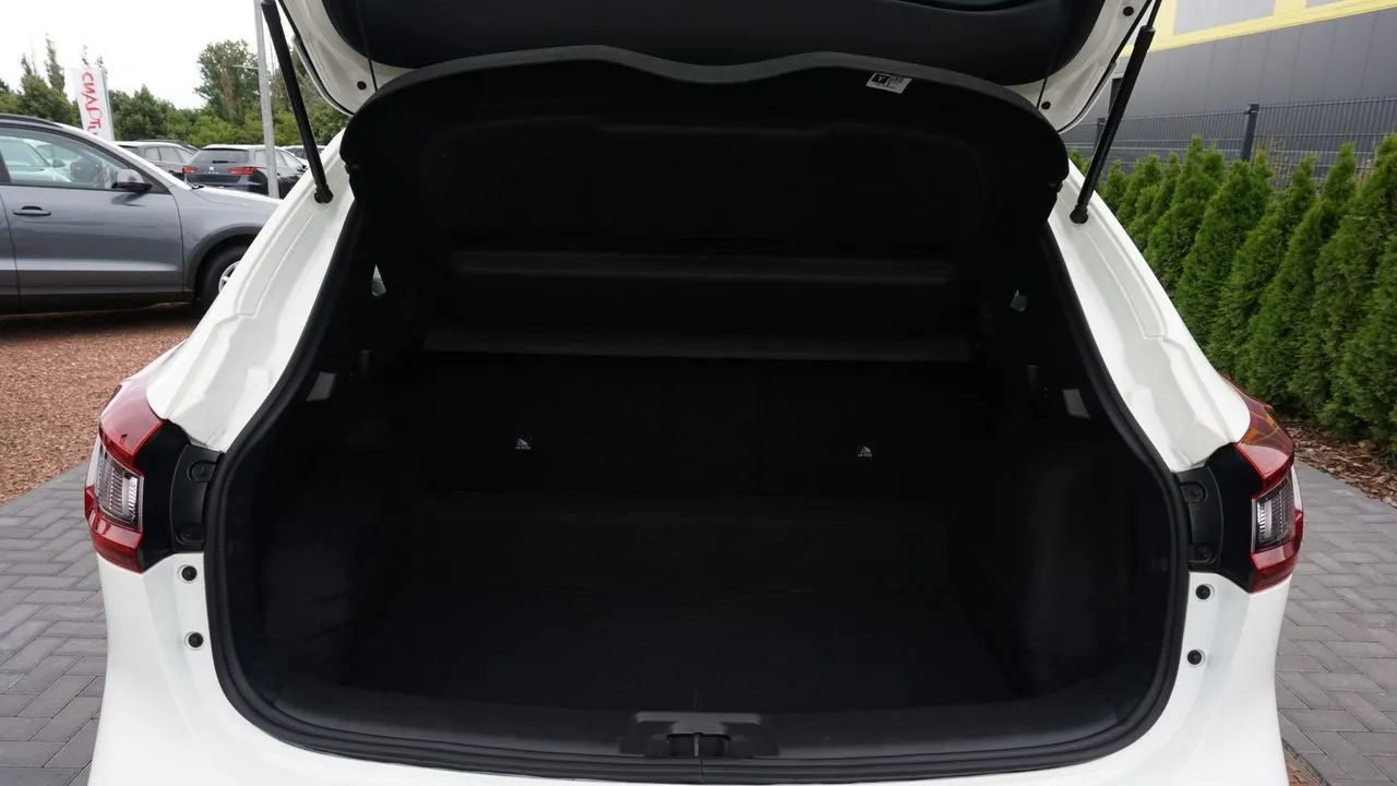 Nissan Qashqai 1.3 DIG-T...  Image 7