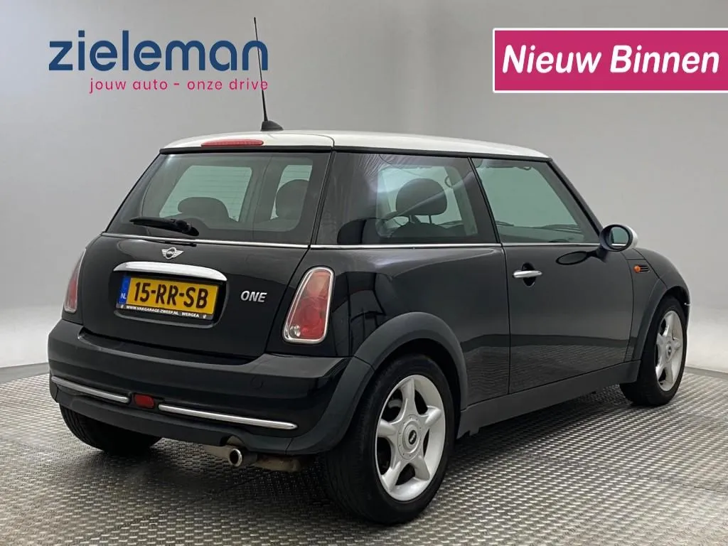 MINI Cooper 1.6 One Airco Sport Image 2